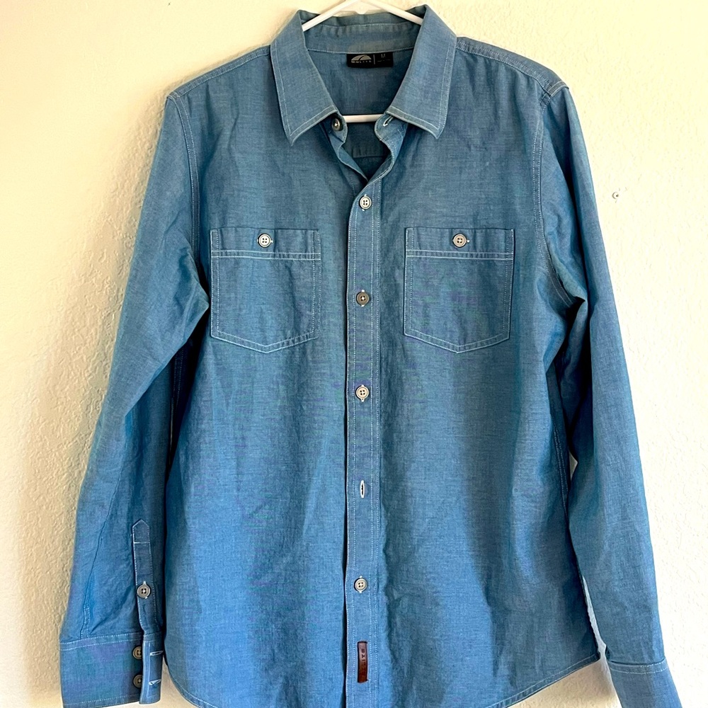 GoLite Long Sleeve Button Up - Chambray/Blue